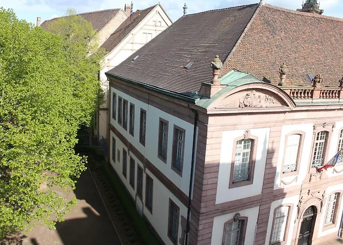 Апартаменты Nana's *